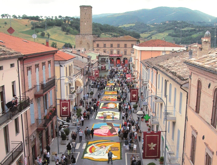 Infiorata di Castelraimondo